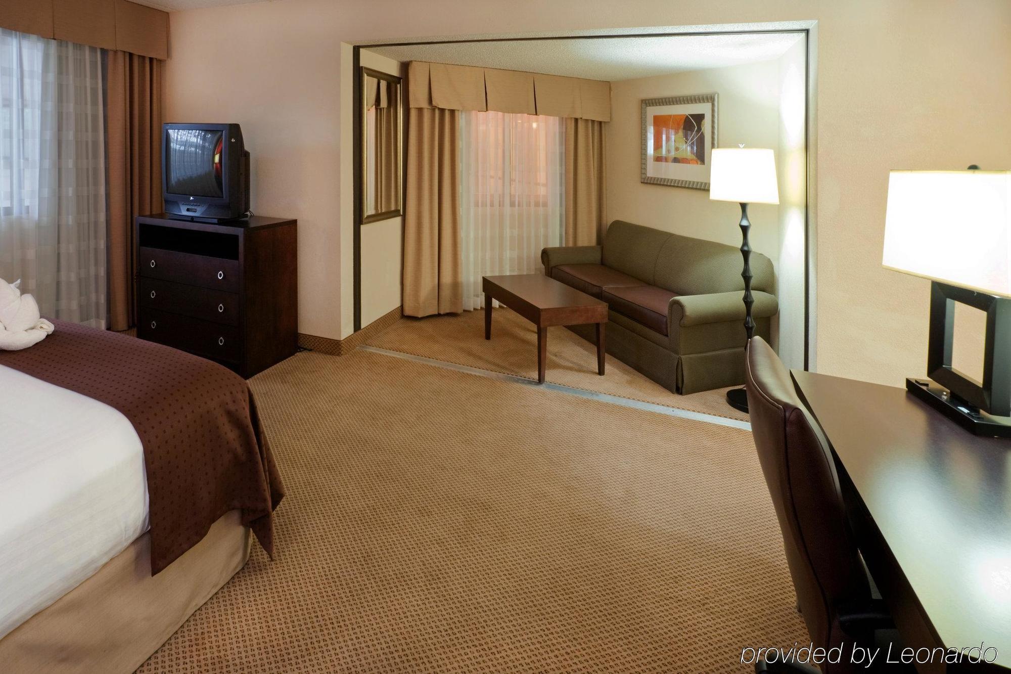 Doubletree By Hilton Austin Northwest - Arboretum Стая снимка