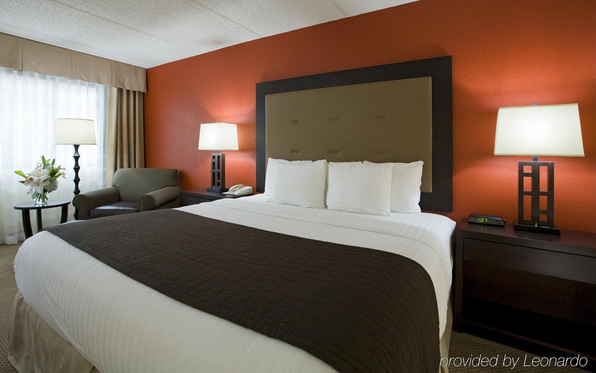 Doubletree By Hilton Austin Northwest - Arboretum Стая снимка
